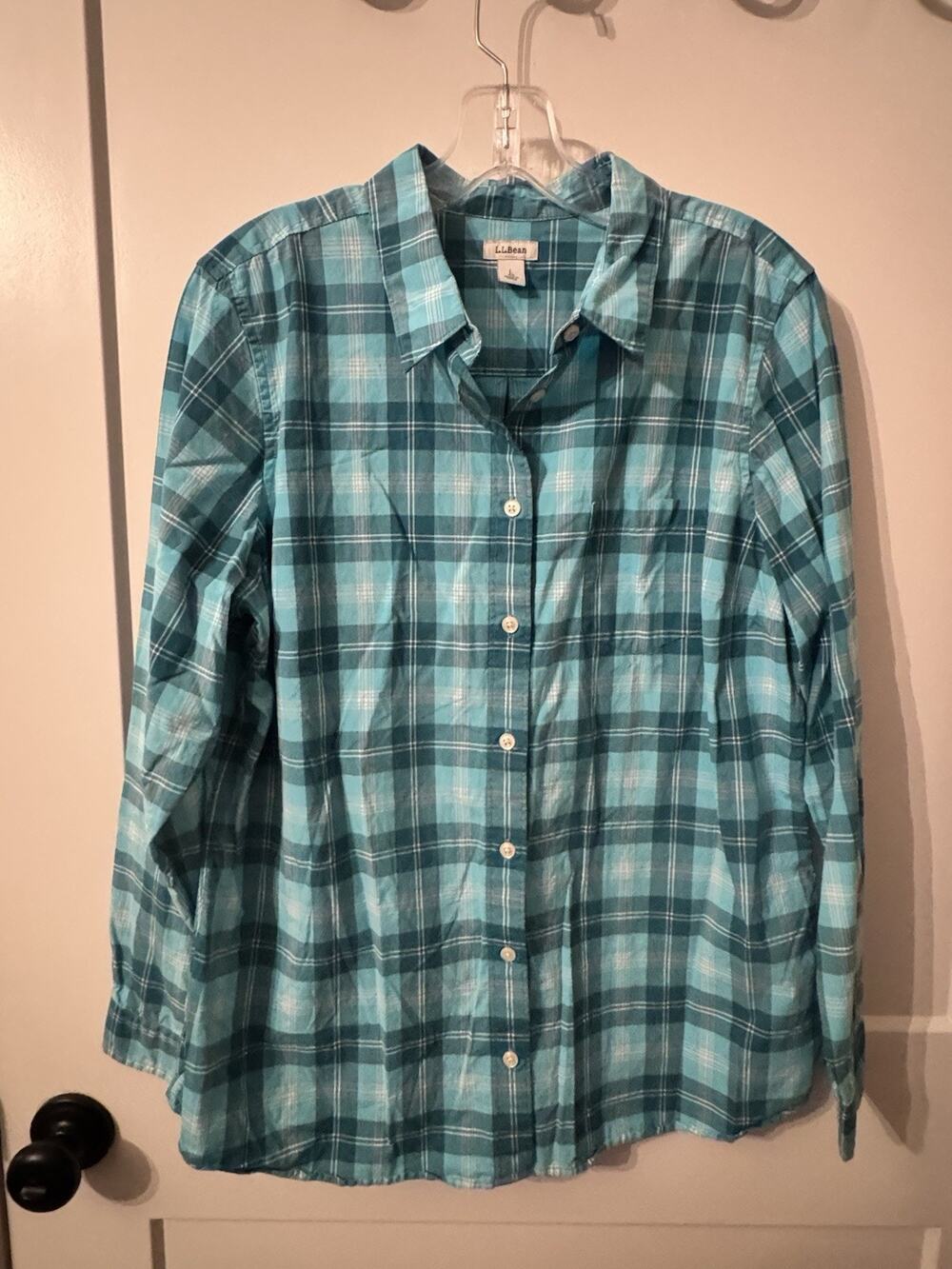 LL Bean Top Shirt Womens Sz L Green Plaid Classic Collared Academia Farm Work